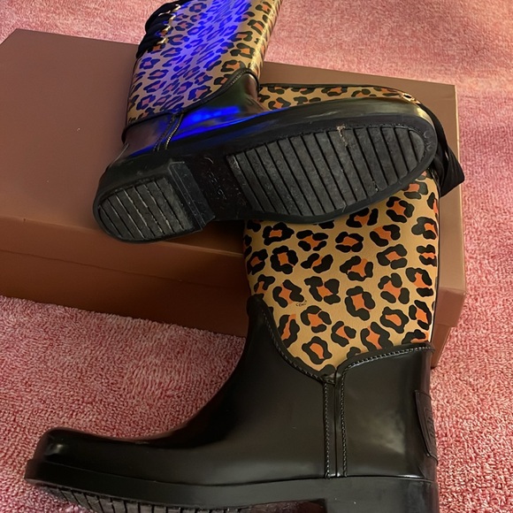 Vintage Coach Rain boots with laces on the back - Picture 3 of 6